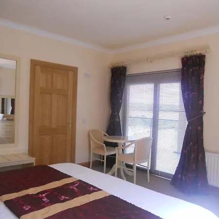 The Silver Eel 3*